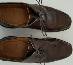 Allen Edmonds Men's dress shoe (O0246)
